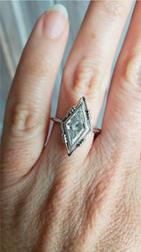 Étoile Kite Cut Engagement Ring - Modern Unique Design